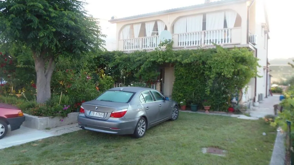 House Lopar Apartment