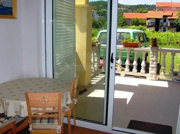 House Lopar Lägenhet 0*,