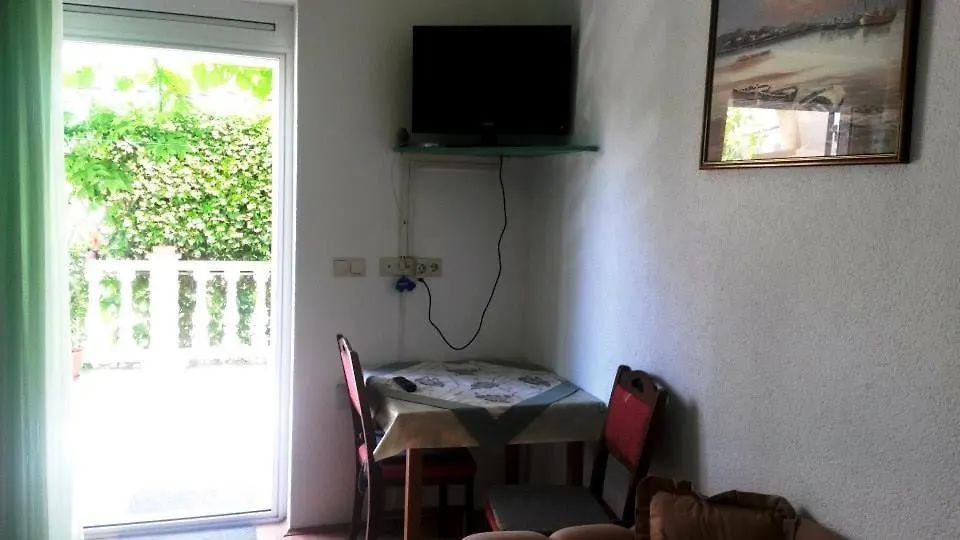 House Lopar Apartment